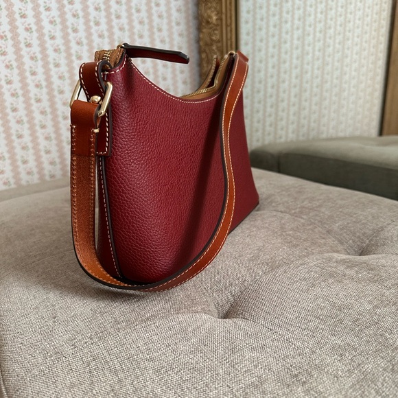 Dooney and bourke shoulder bag - Picture 2 of 4